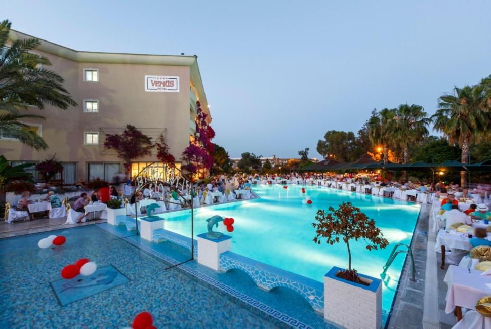Venus Bieno Hotel Side Exterior photo