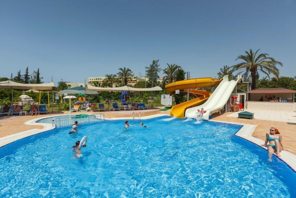 Venus Bieno Hotel Side Exterior photo
